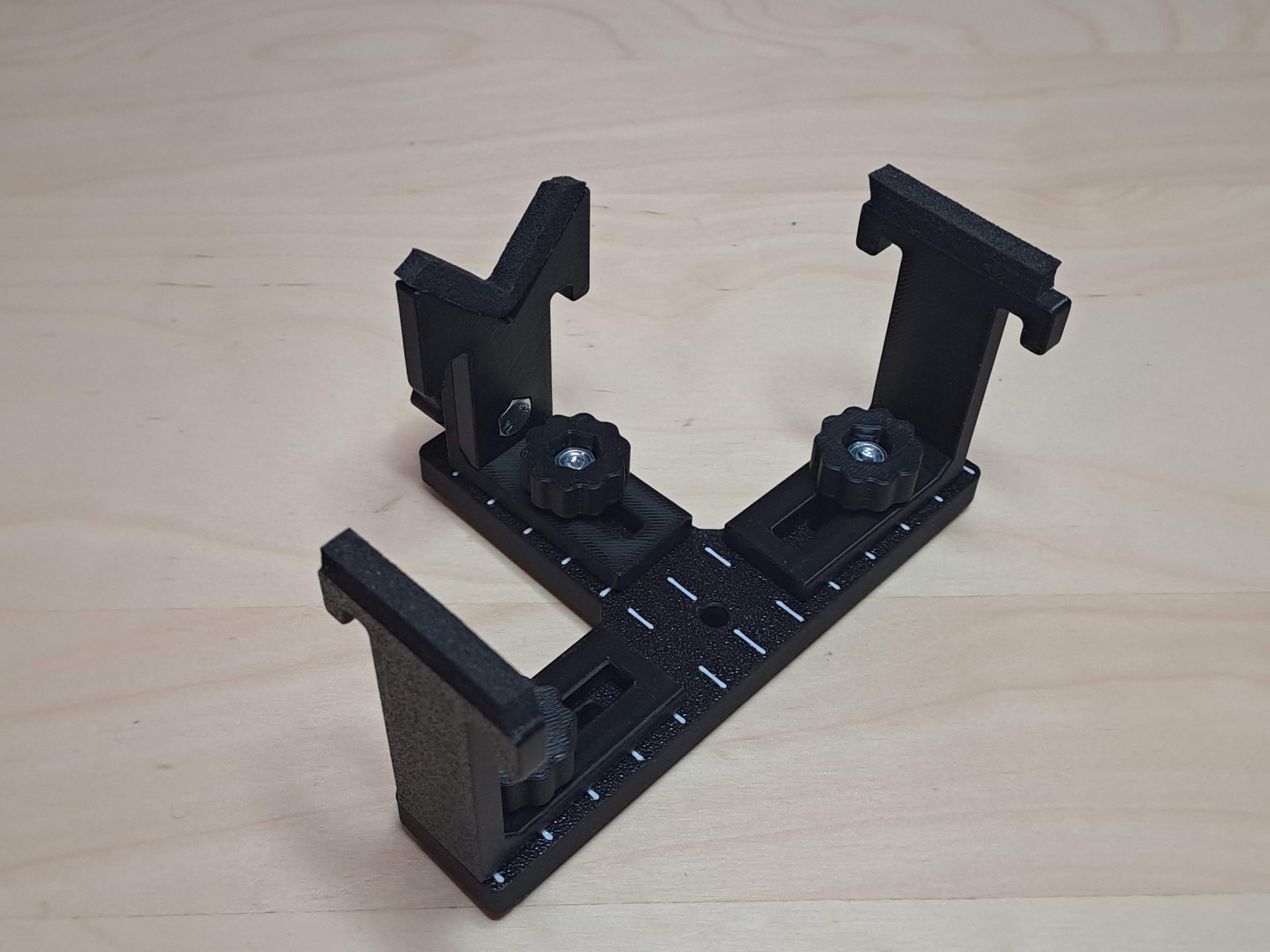 Miju Models – Small jig for scale aircraft